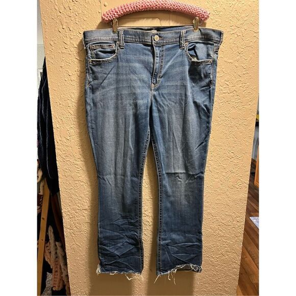 Express Stretch Barely Boot Mid Rise Jeans Woman’s Size 18R Frayed Bottoms - Picture 1 of 13